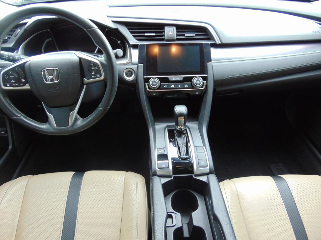 2017 Honda Civic Image 17