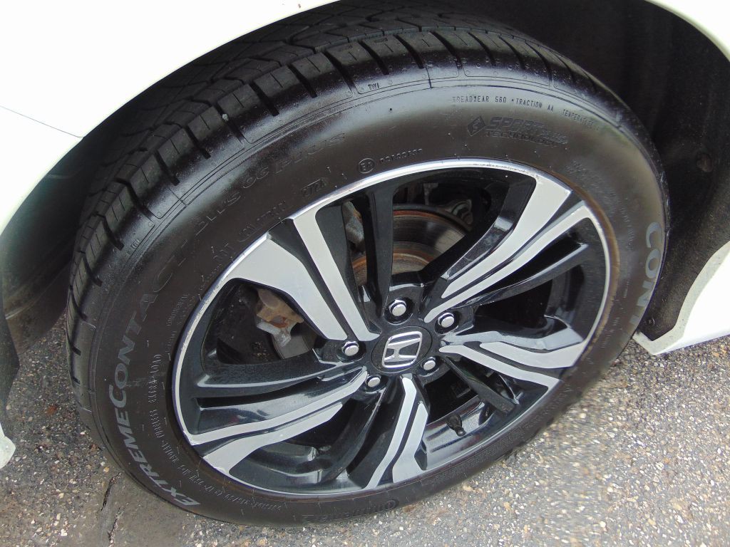 2017 Honda Civic Image 28