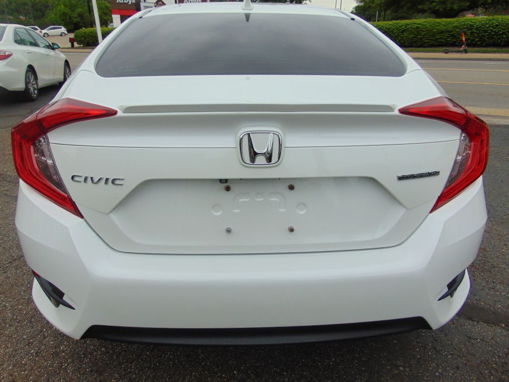 2017 Honda Civic Image 35