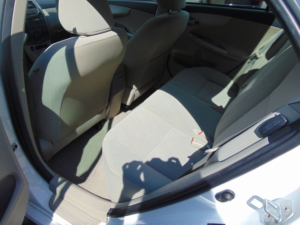 2011 Toyota Corolla Image 3