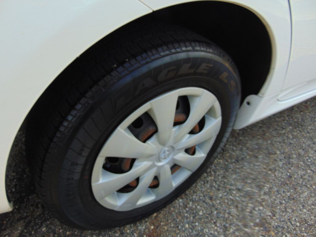 2011 Toyota Corolla Image 26