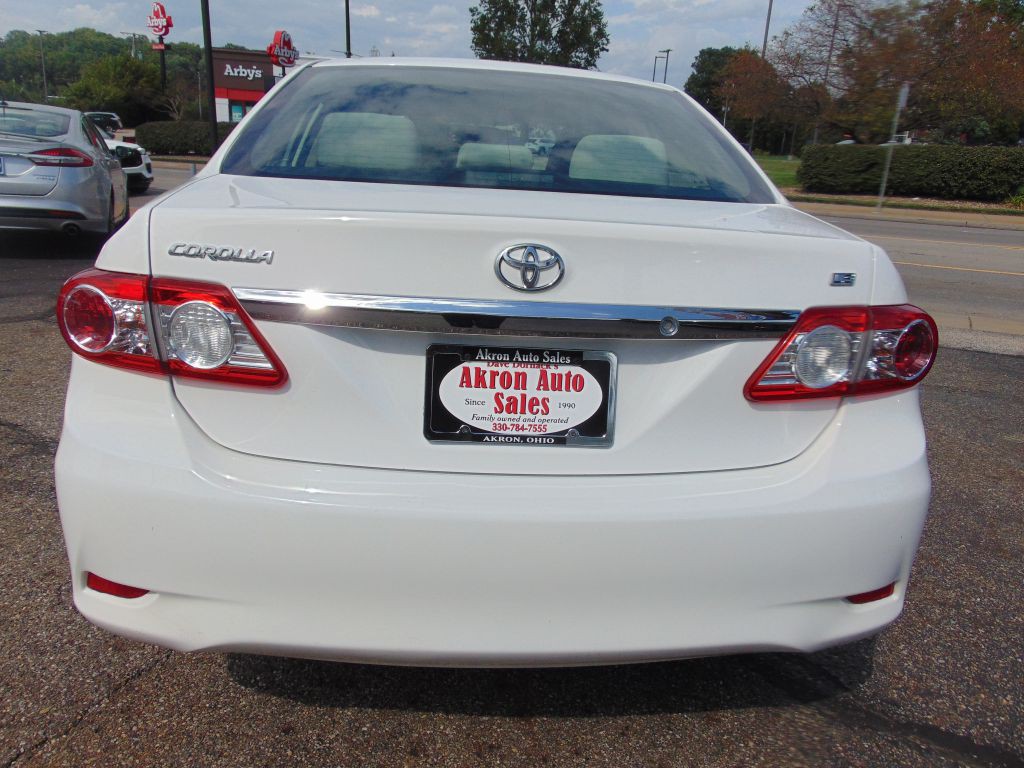 2011 Toyota Corolla Image 32