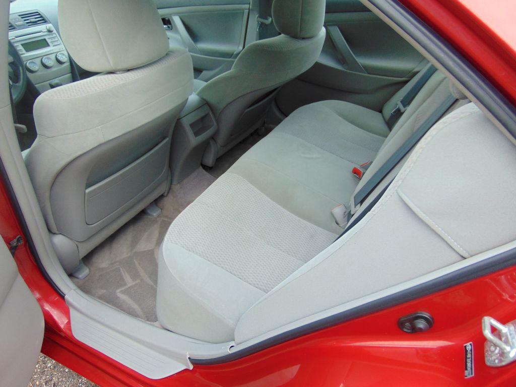 2010 Toyota Camry Image 3