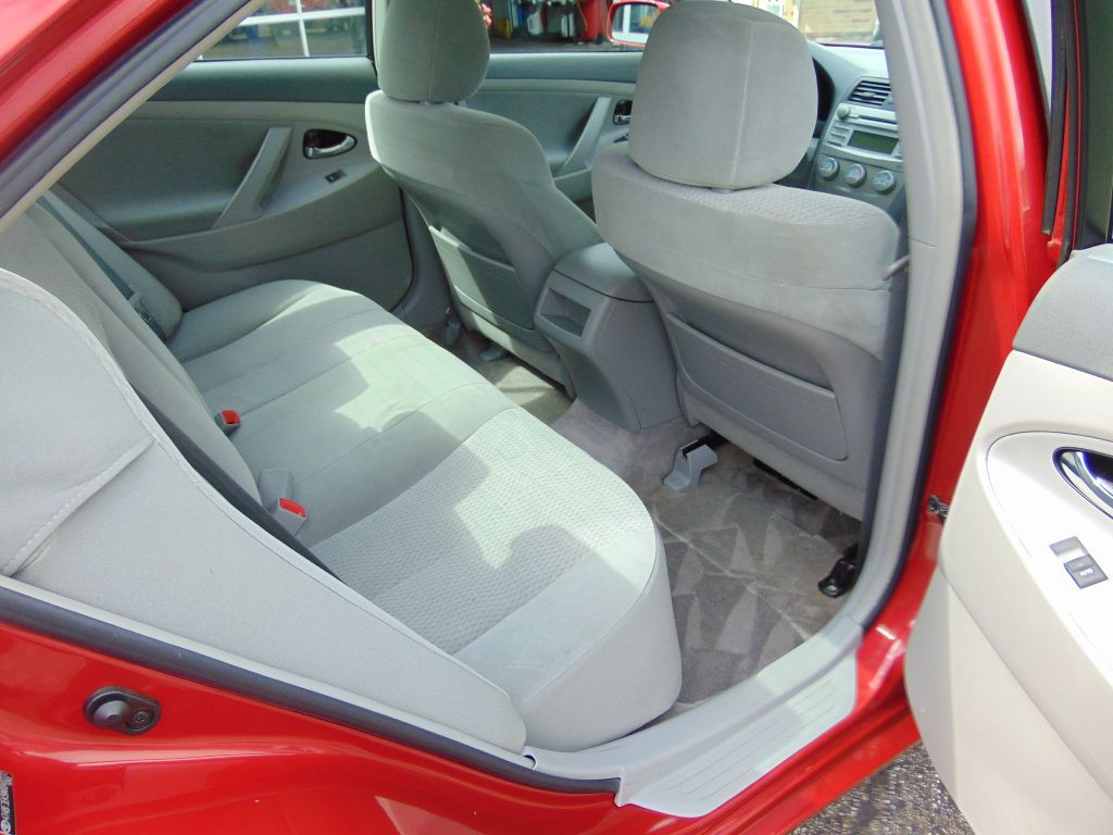 2010 Toyota Camry Image 4