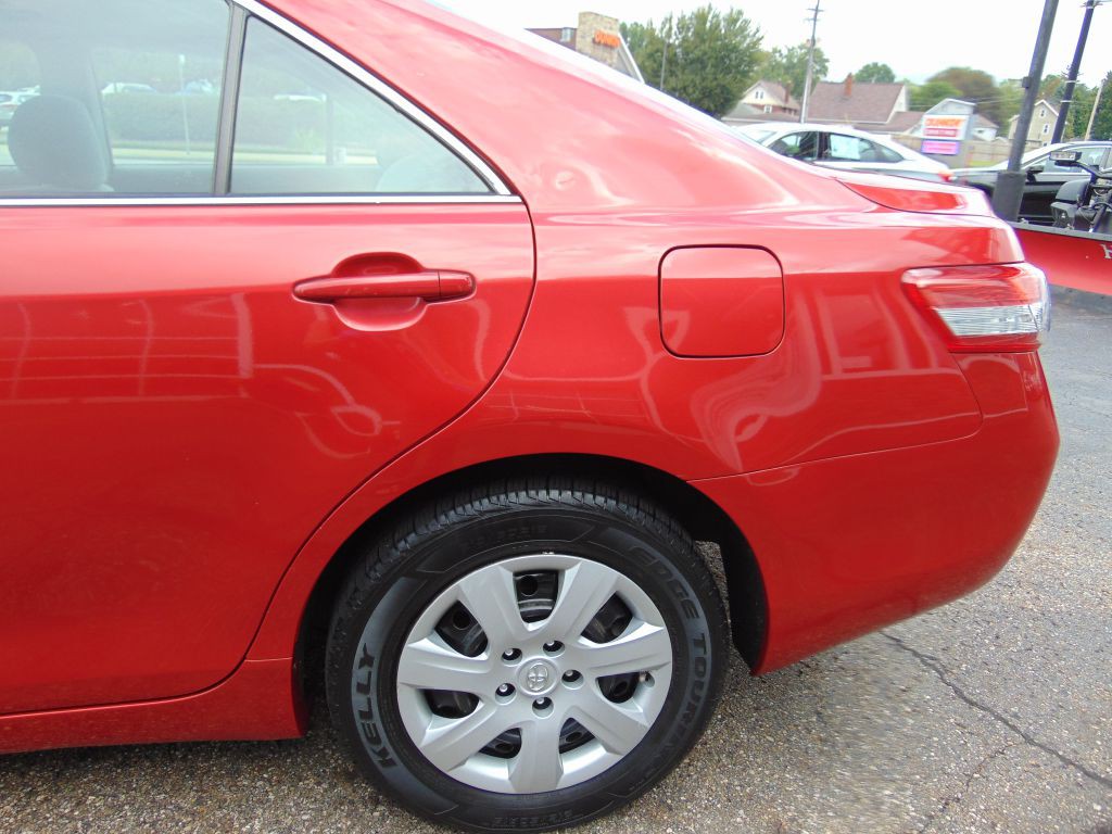 2010 Toyota Camry Image 13