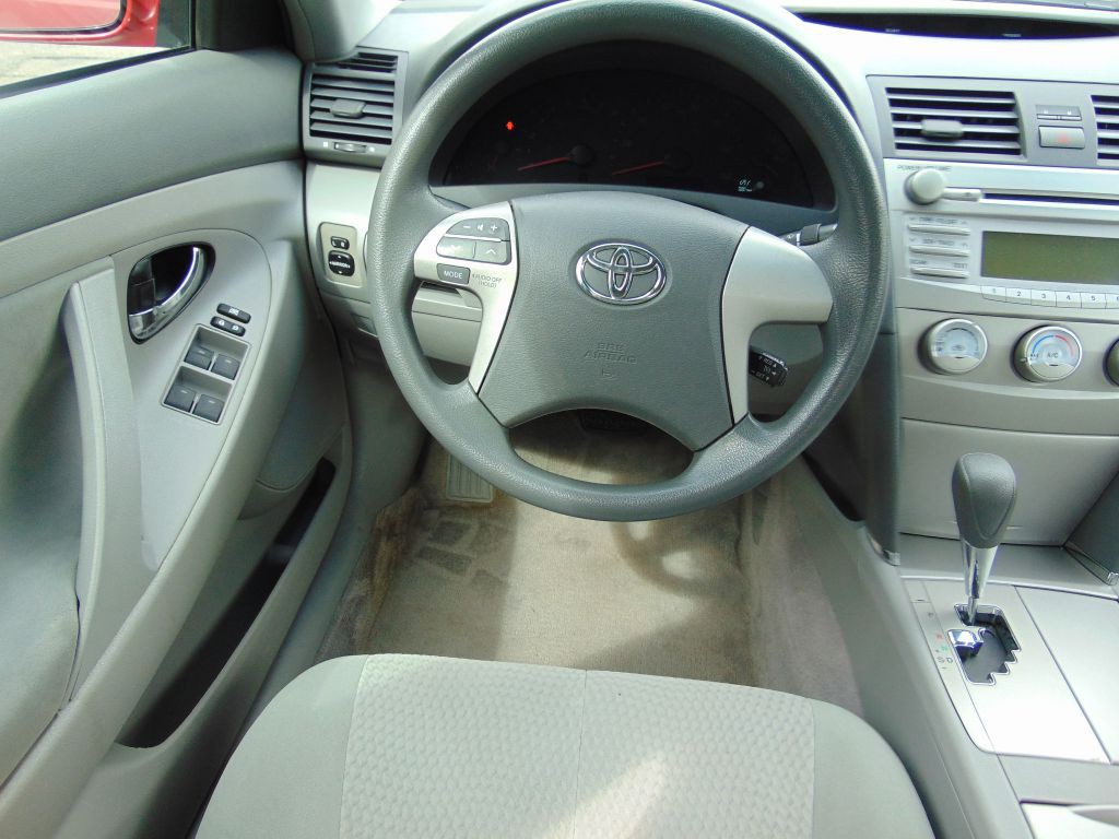 2010 Toyota Camry Image 18