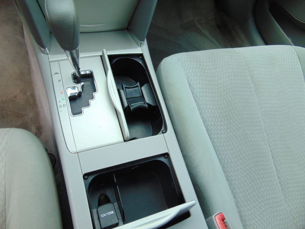2010 Toyota Camry Image 20