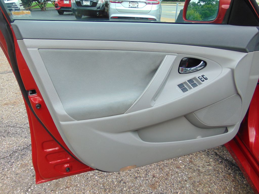 2010 Toyota Camry Image 24