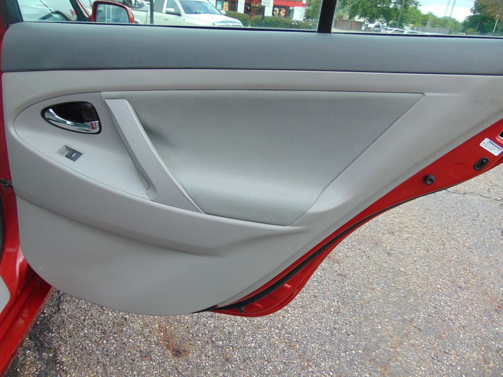 2010 Toyota Camry Image 26