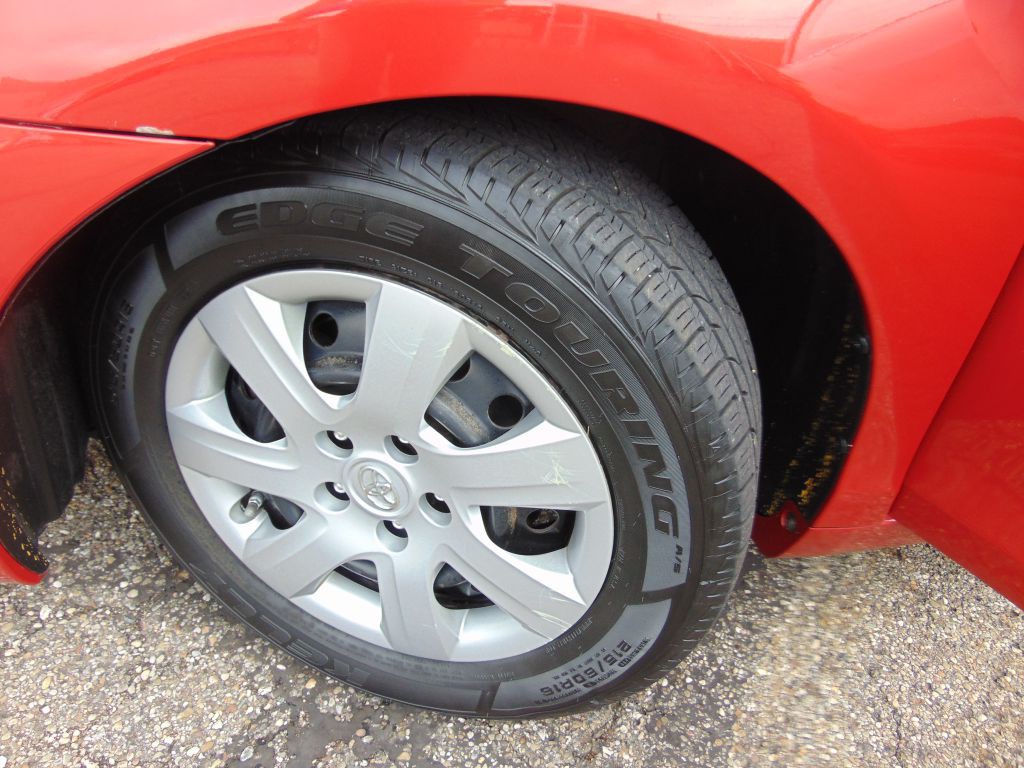 2010 Toyota Camry Image 28