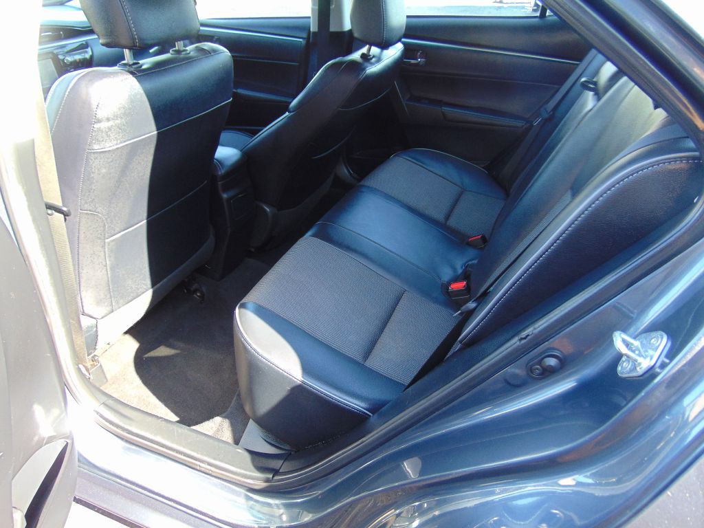 2015 Toyota Corolla Image 3