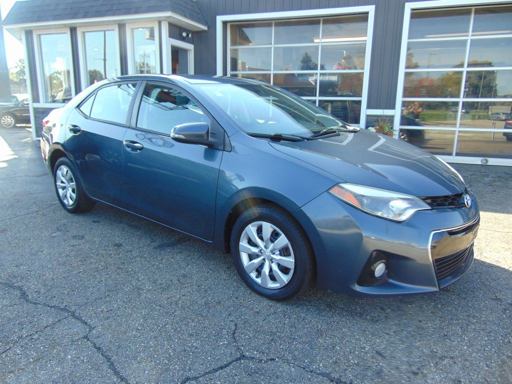 2015 Toyota Corolla Image 6