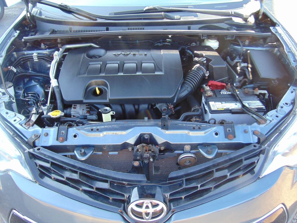 2015 Toyota Corolla Image 29