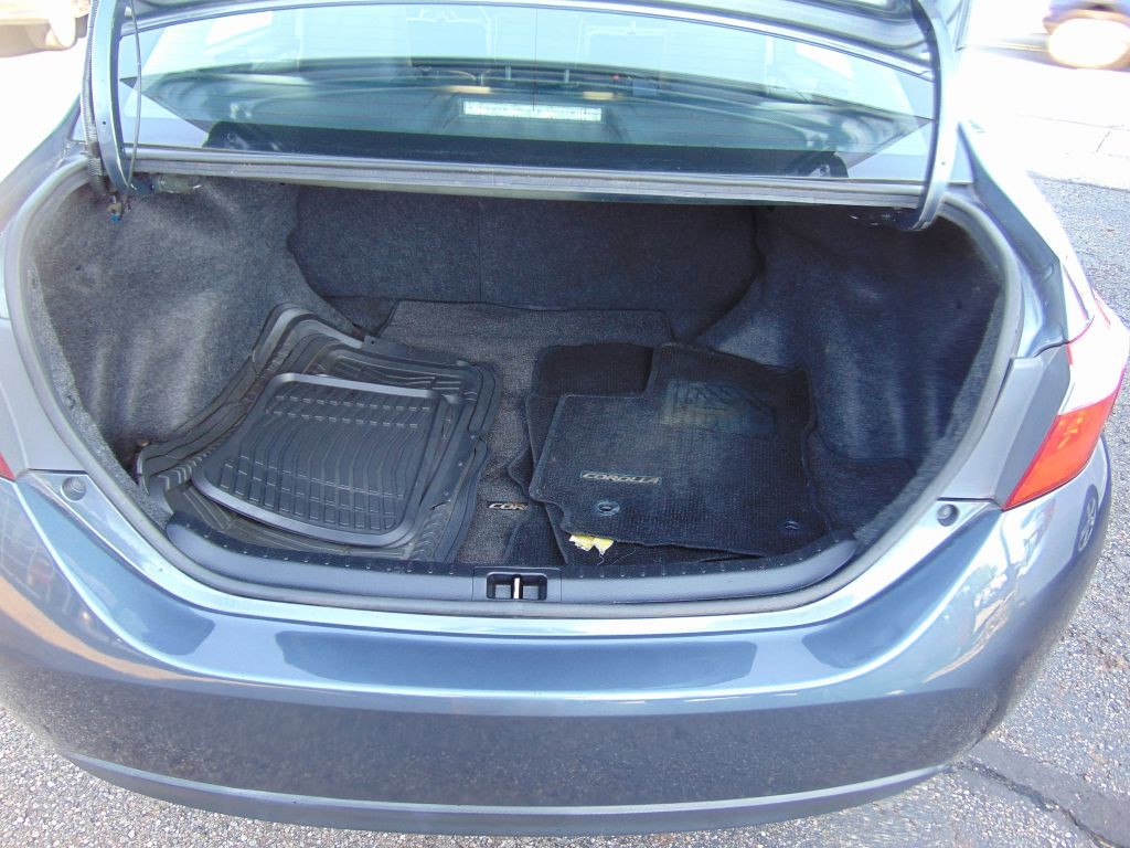 2015 Toyota Corolla Image 31