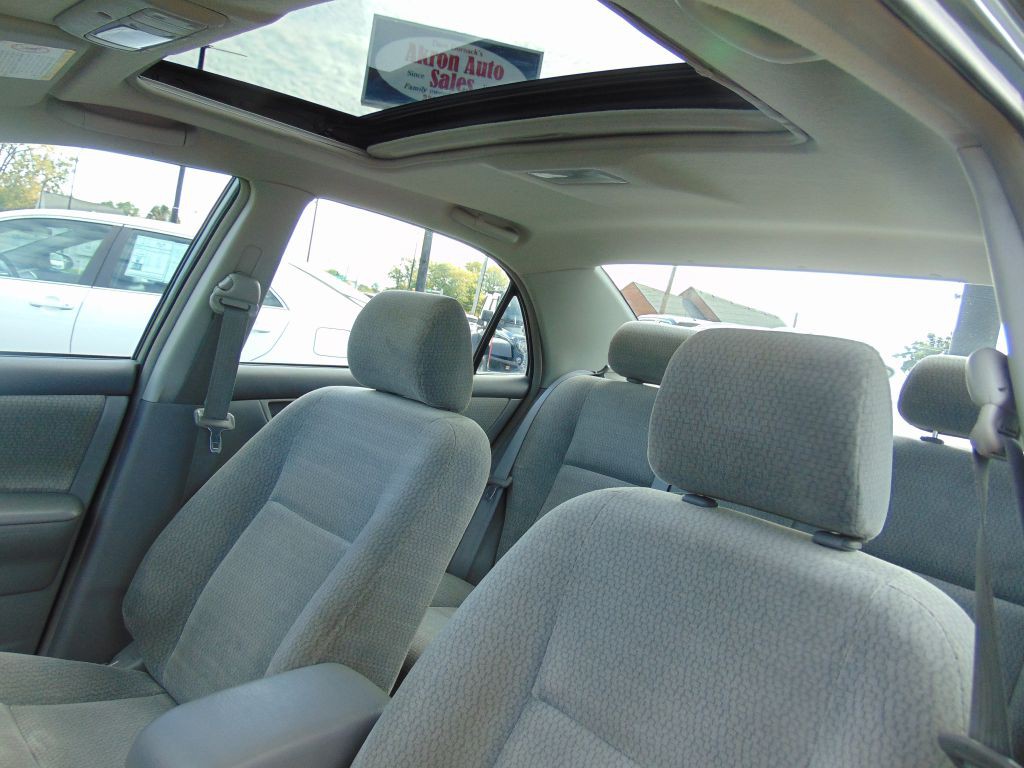 2004 Toyota Corolla Image 31