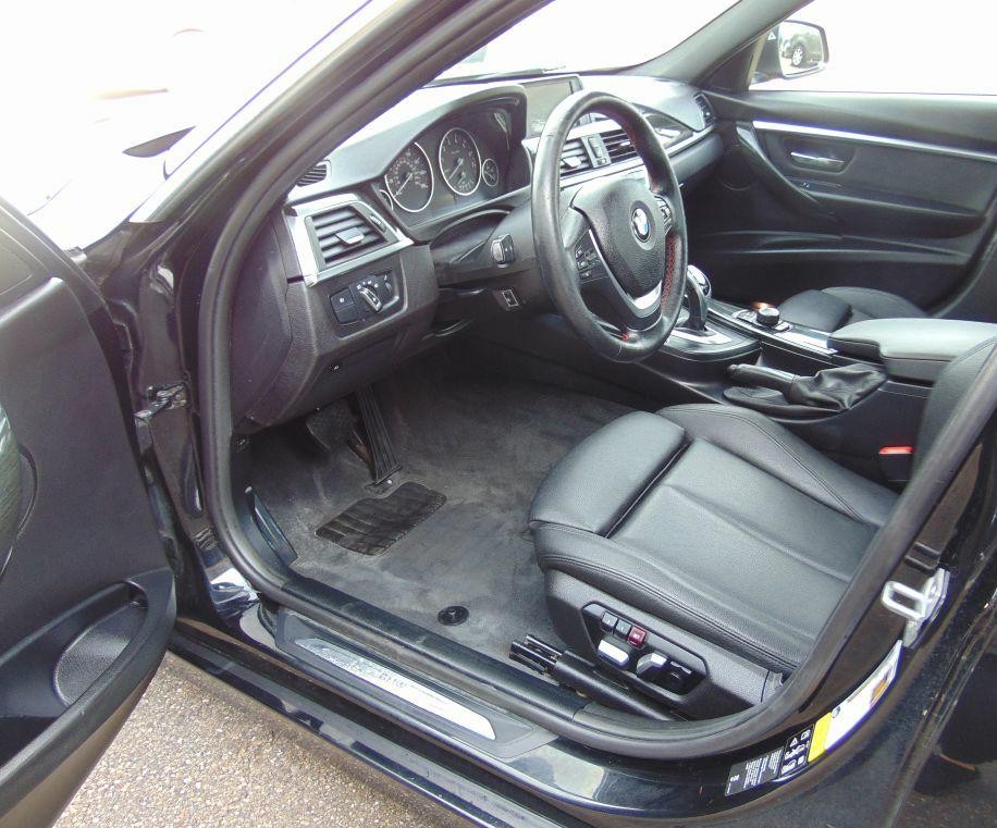 2018 BMW 3 Series Image 2
