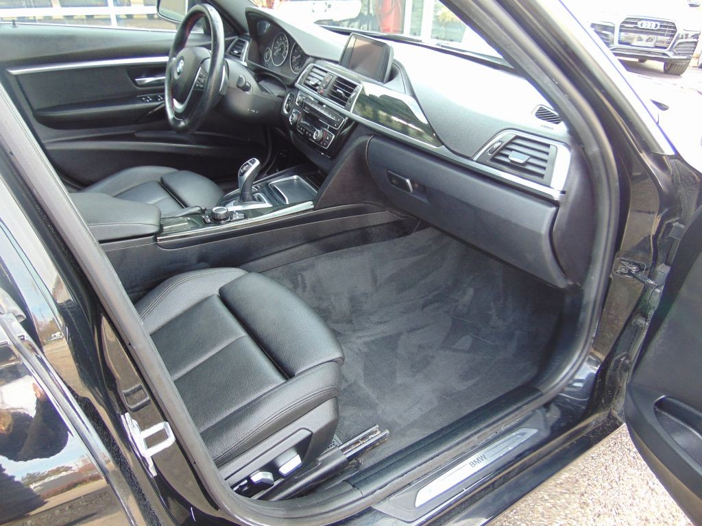 2018 BMW 3 Series Image 5