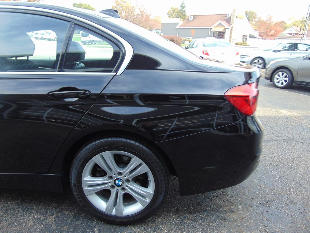 2018 BMW 3 Series Image 13