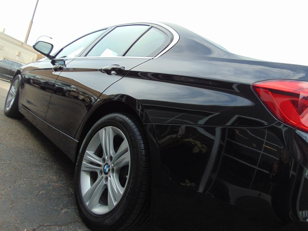 2018 BMW 3 Series Image 16