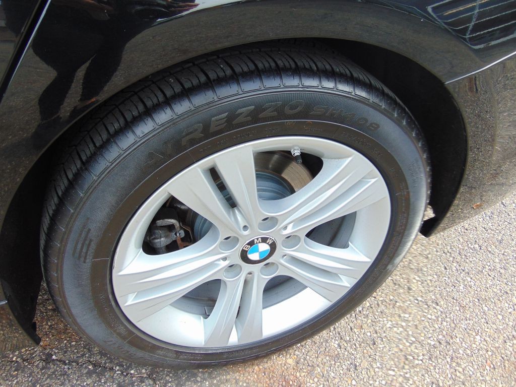 2018 BMW 3 Series Image 27