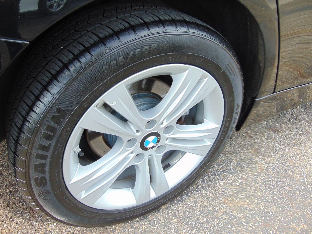 2018 BMW 3 Series Image 28