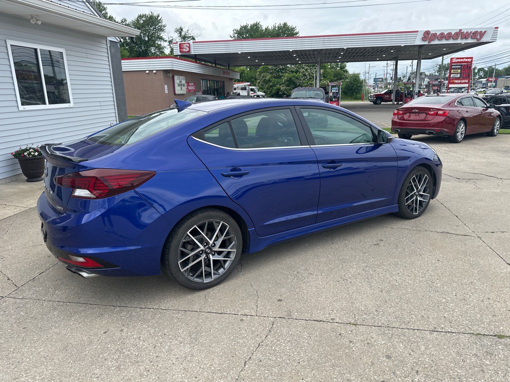 2020 Hyundai Elantra Image 2