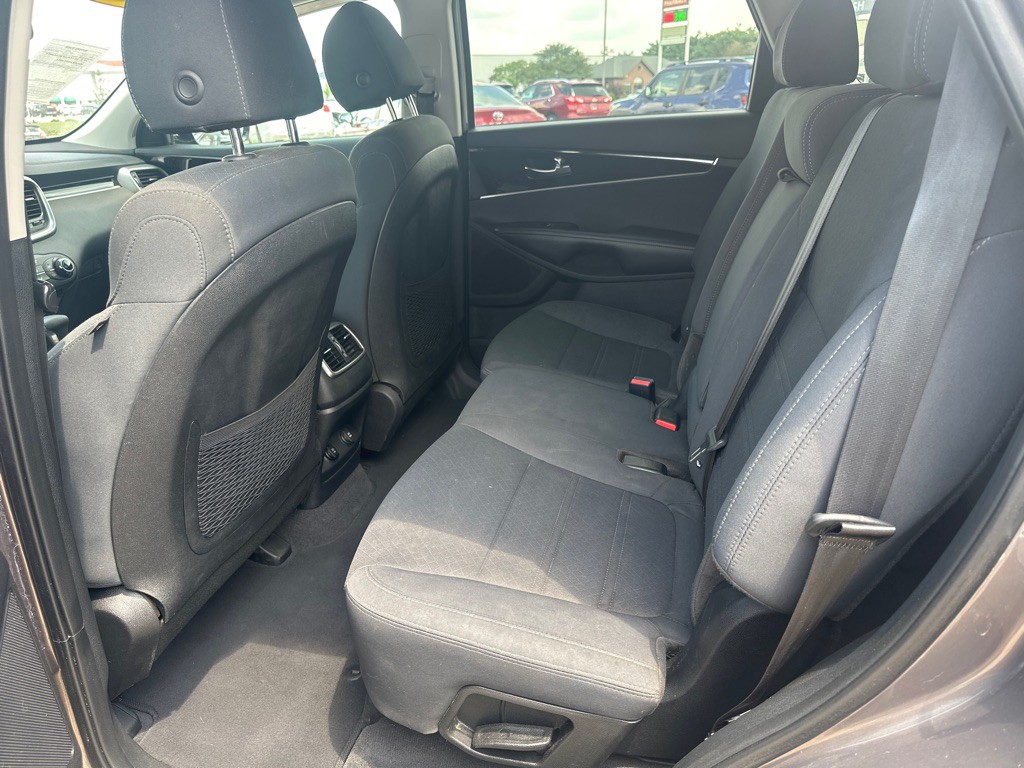 2019 Kia Sorento Image 7