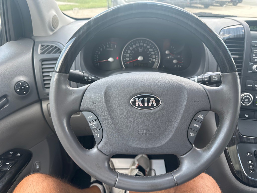 2014 Kia Sedona Image 12