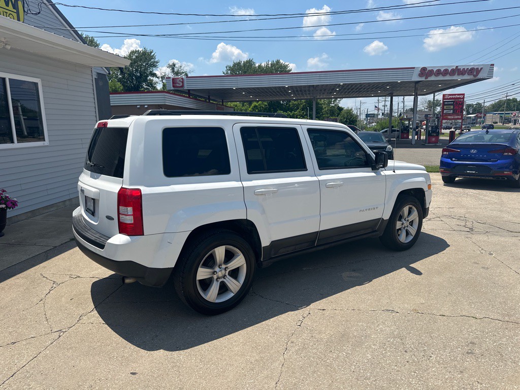 2017 Jeep Patriot Image 2