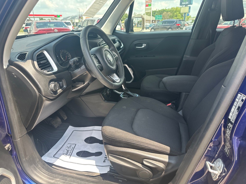 2019 Jeep Renegade Image 9