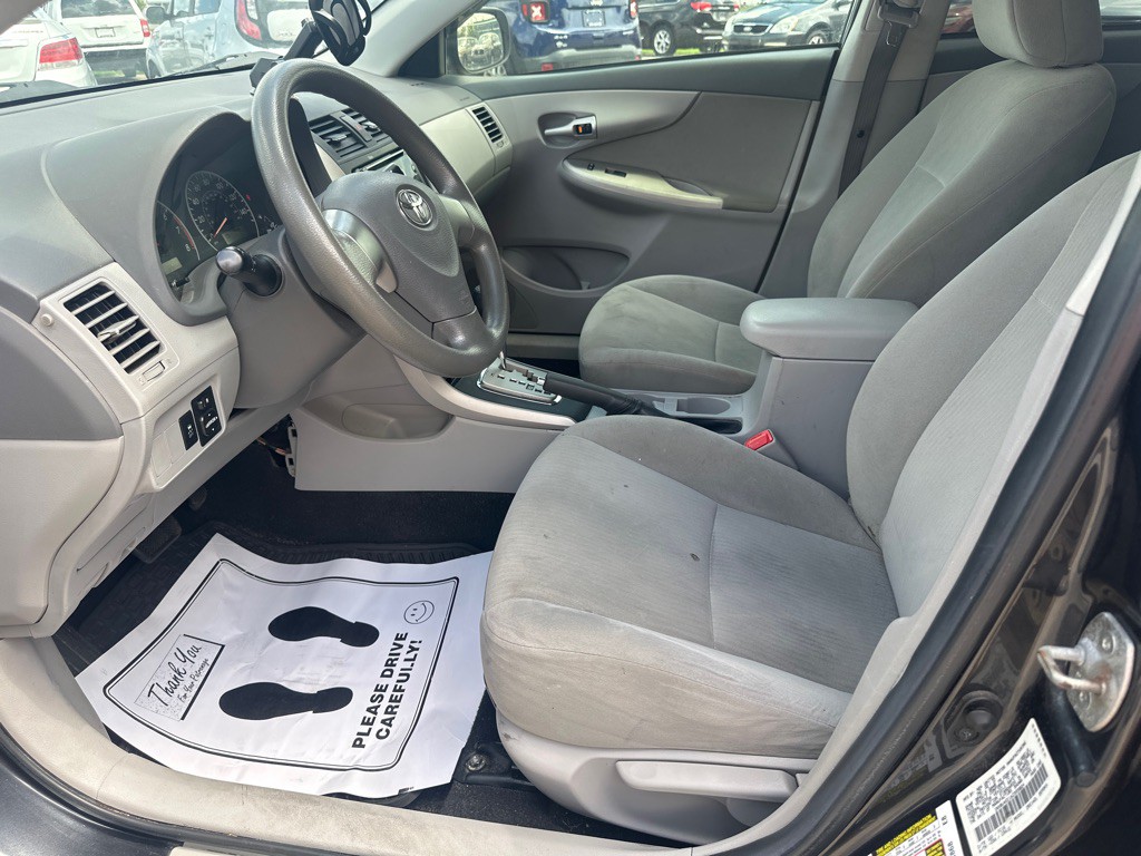 2010 Toyota Corolla Image 9