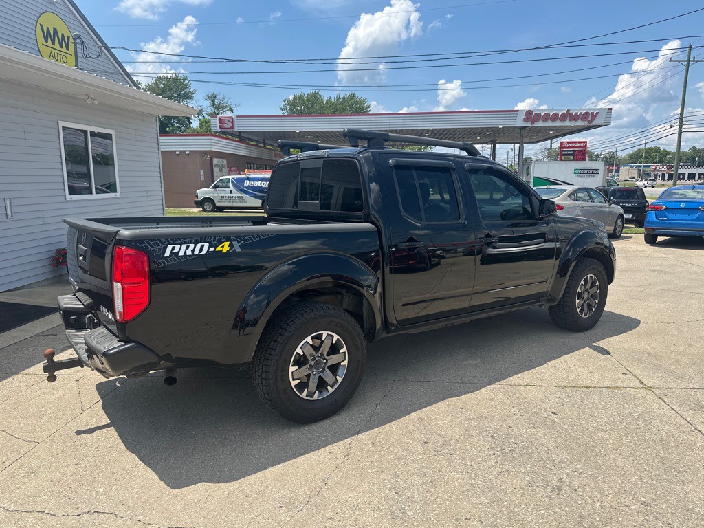 2014 Nissan Frontier Image 2