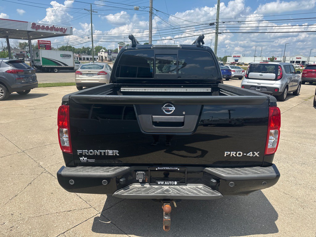 2014 Nissan Frontier Image 6