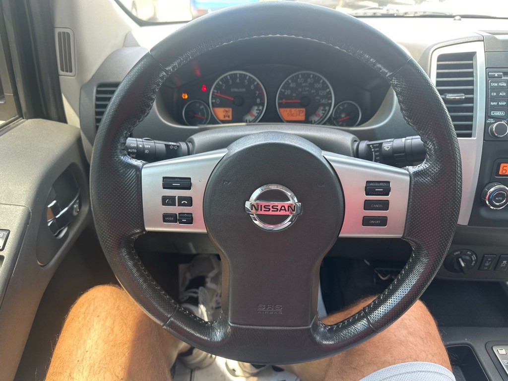 2014 Nissan Frontier Image 10