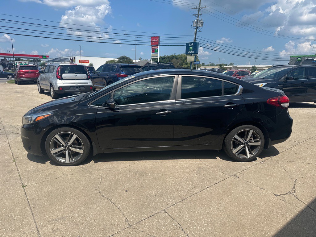 2017 Kia Forte Image 3