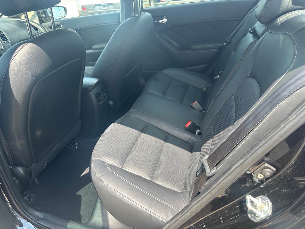 2017 Kia Forte Image 7