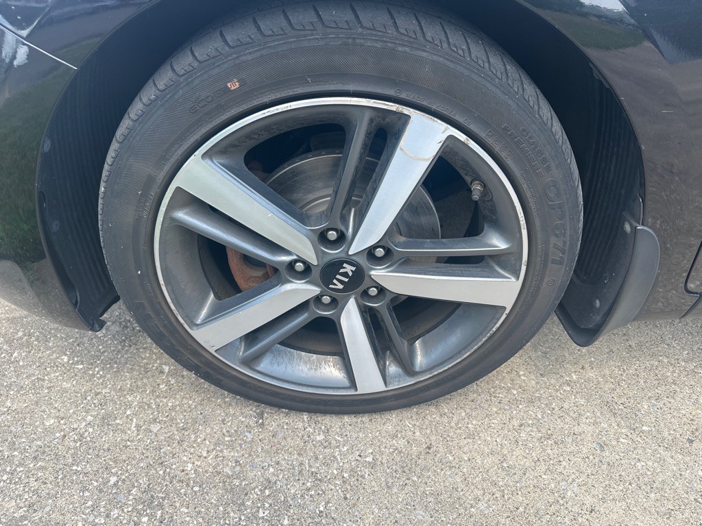 2017 Kia Forte Image 14