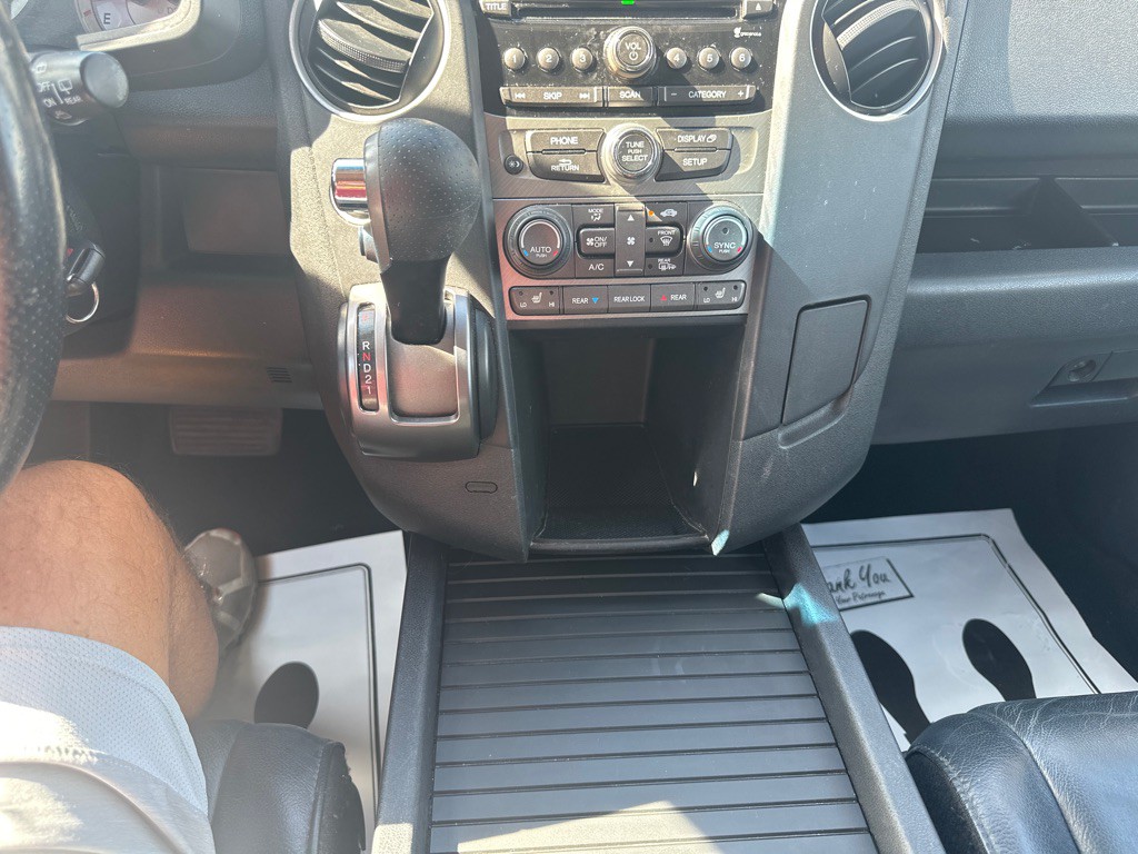 2015 Honda Pilot Image 13