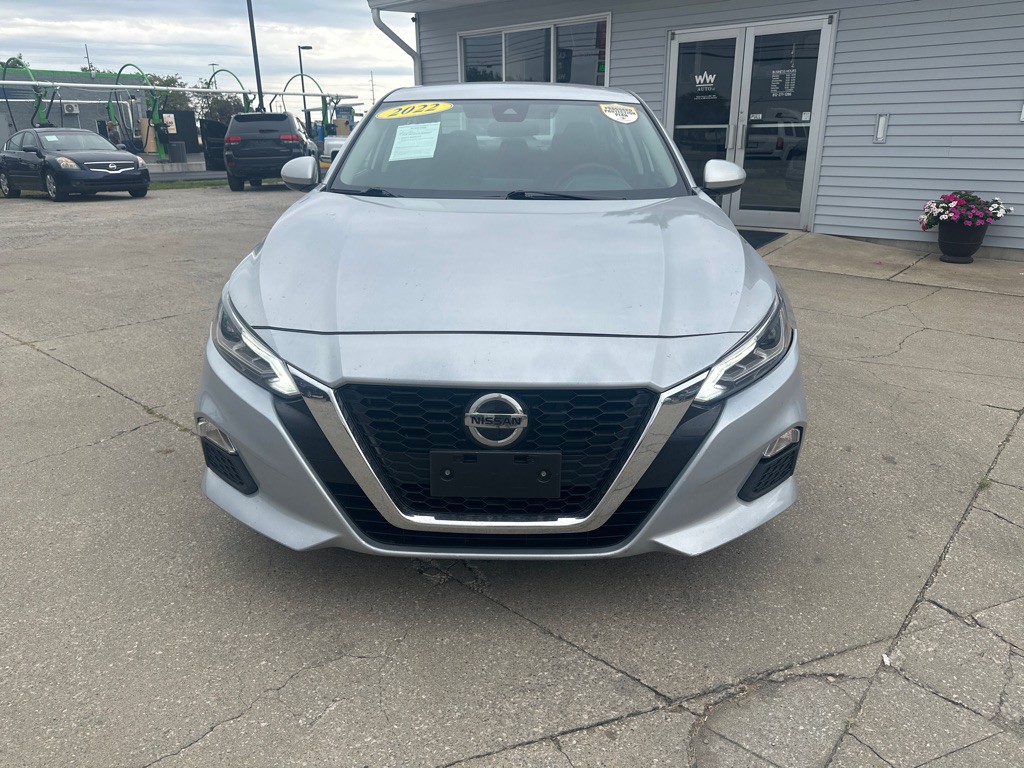 2022 Nissan Altima Image 5