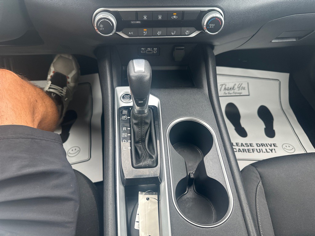2022 Nissan Altima Image 12