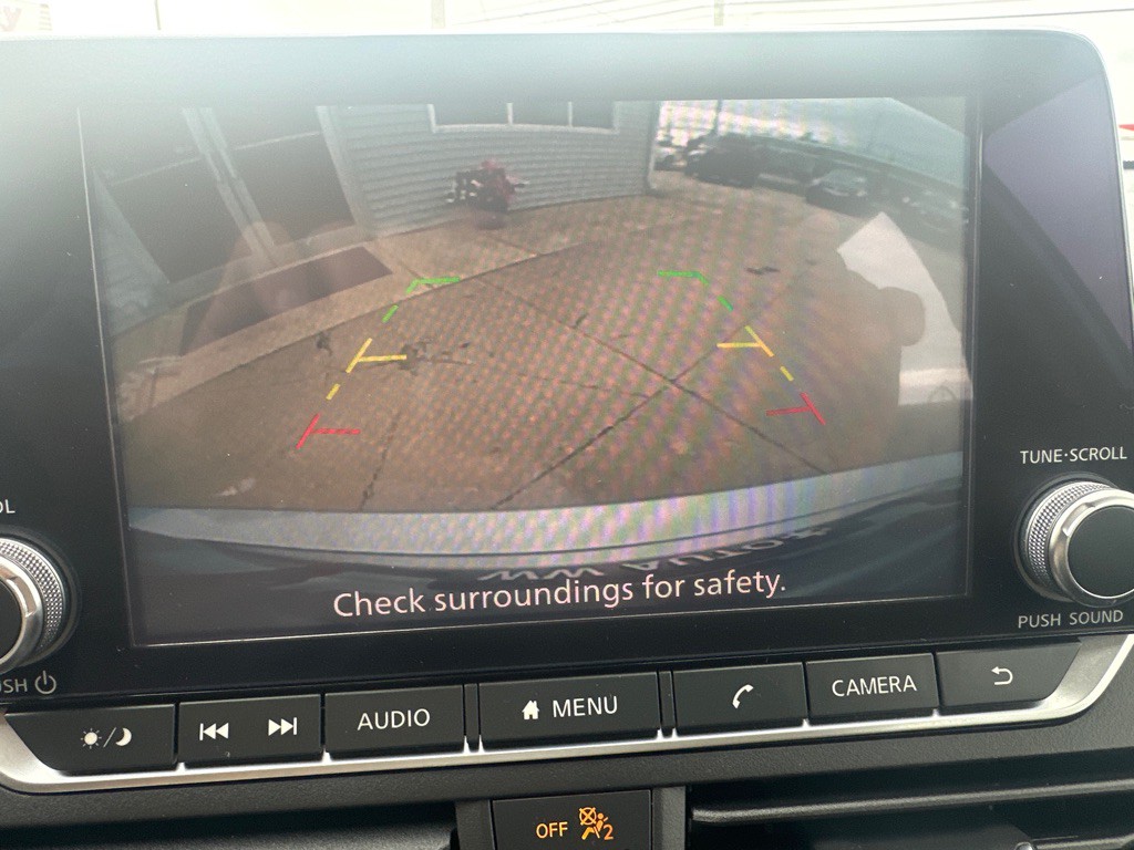 2022 Nissan Altima Image 13