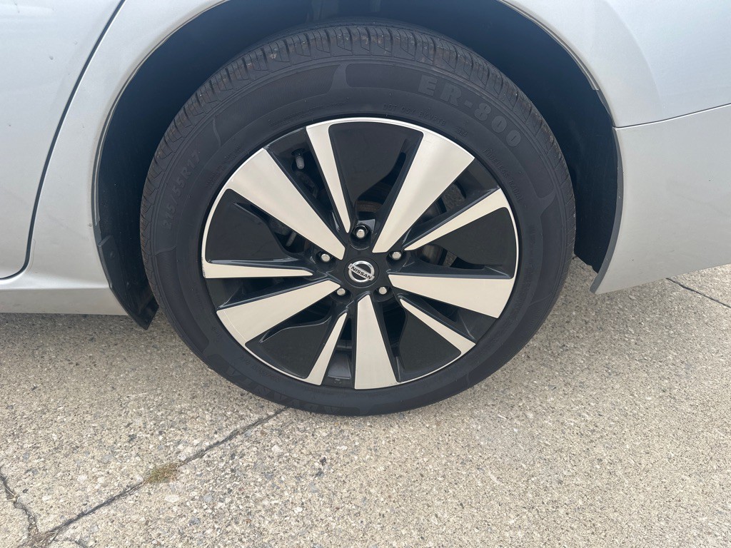 2022 Nissan Altima Image 14