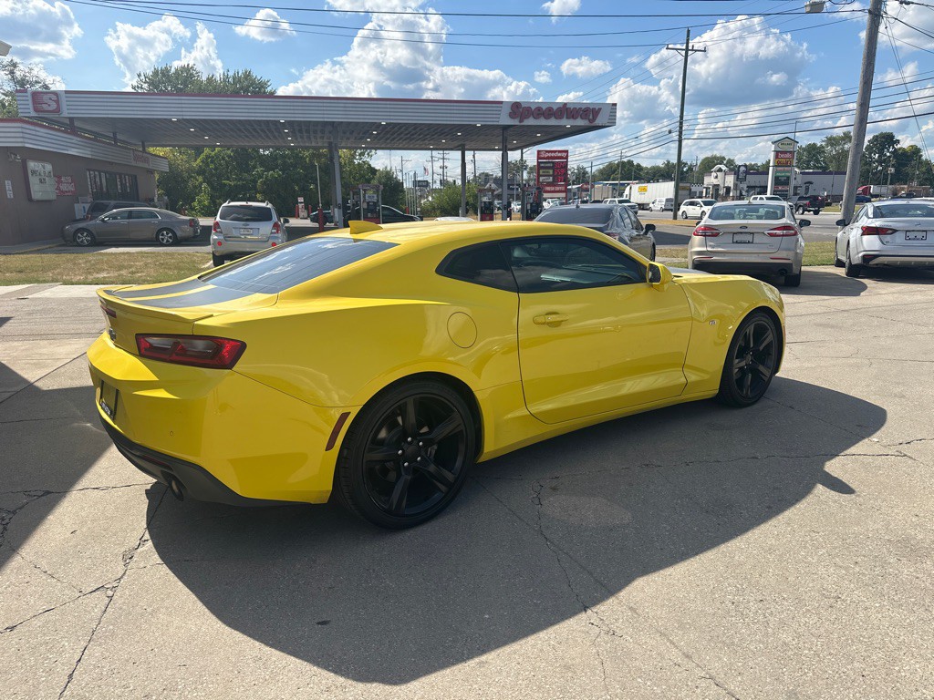 2018 Chevrolet Camaro Image 2