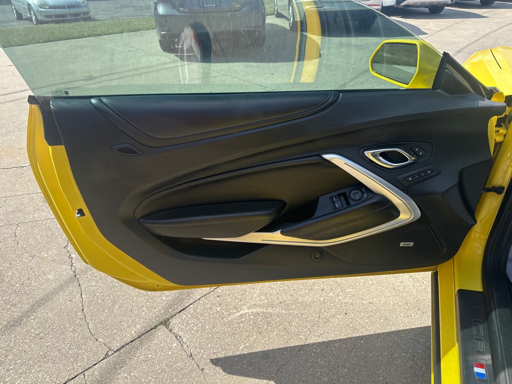 2018 Chevrolet Camaro Image 7