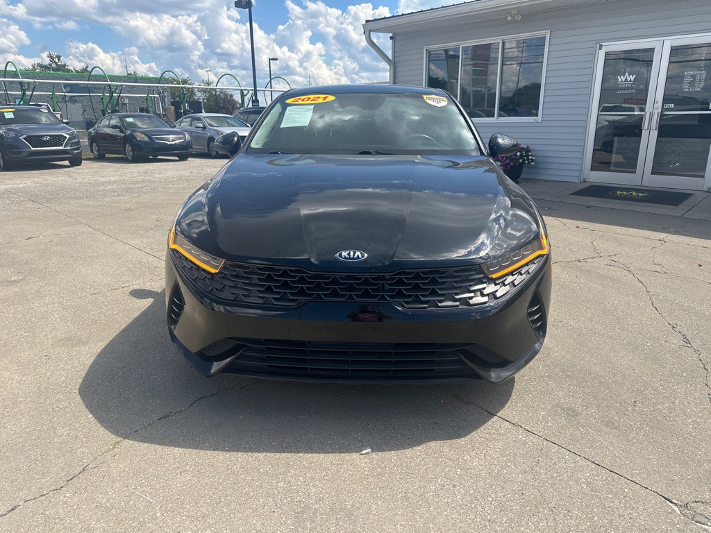 2021 Kia K5 Image 5