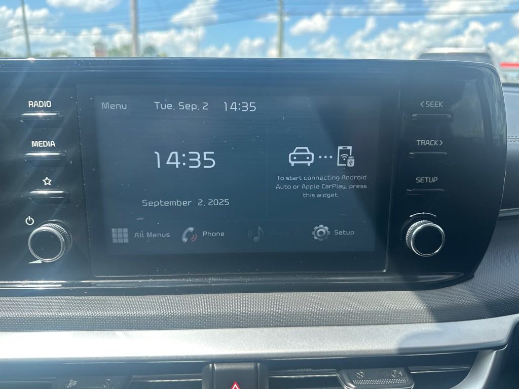 2021 Kia K5 Image 11
