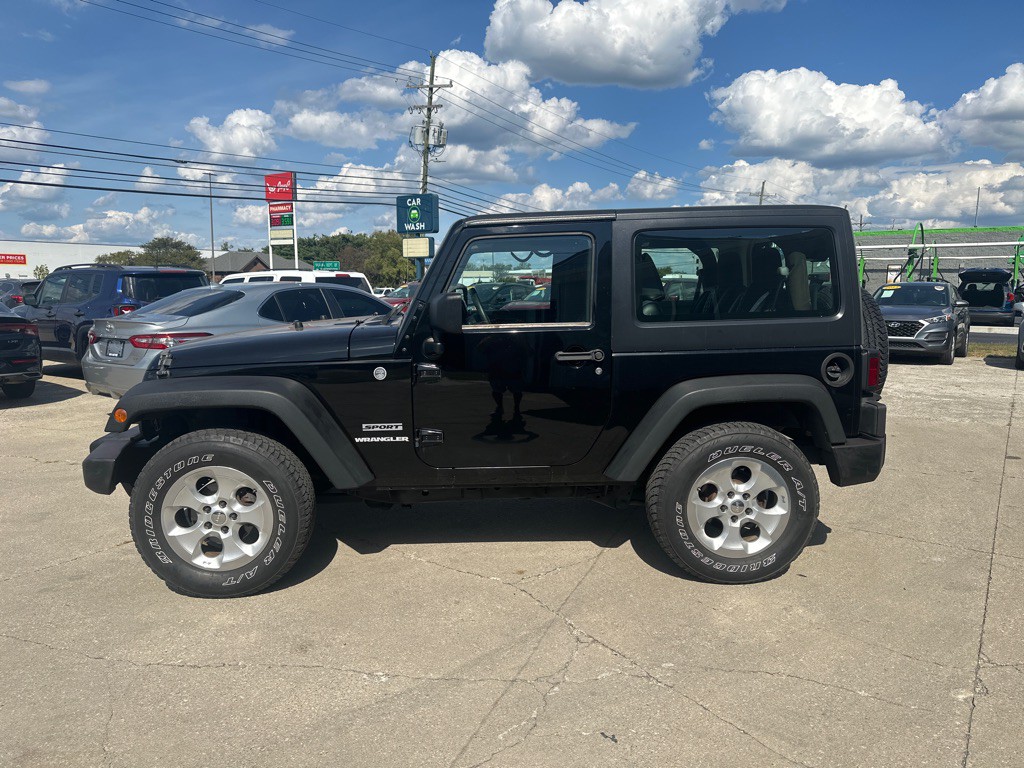 2012 Jeep Wrangler Image 3