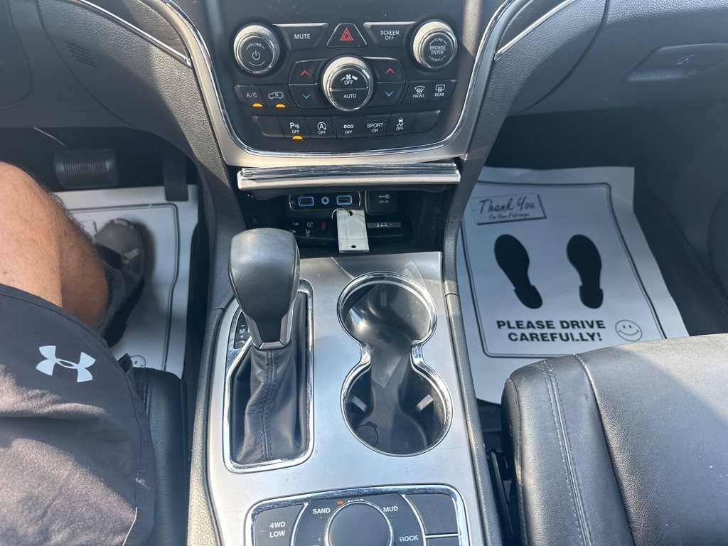 2018 Jeep Grand Cherokee Image 12