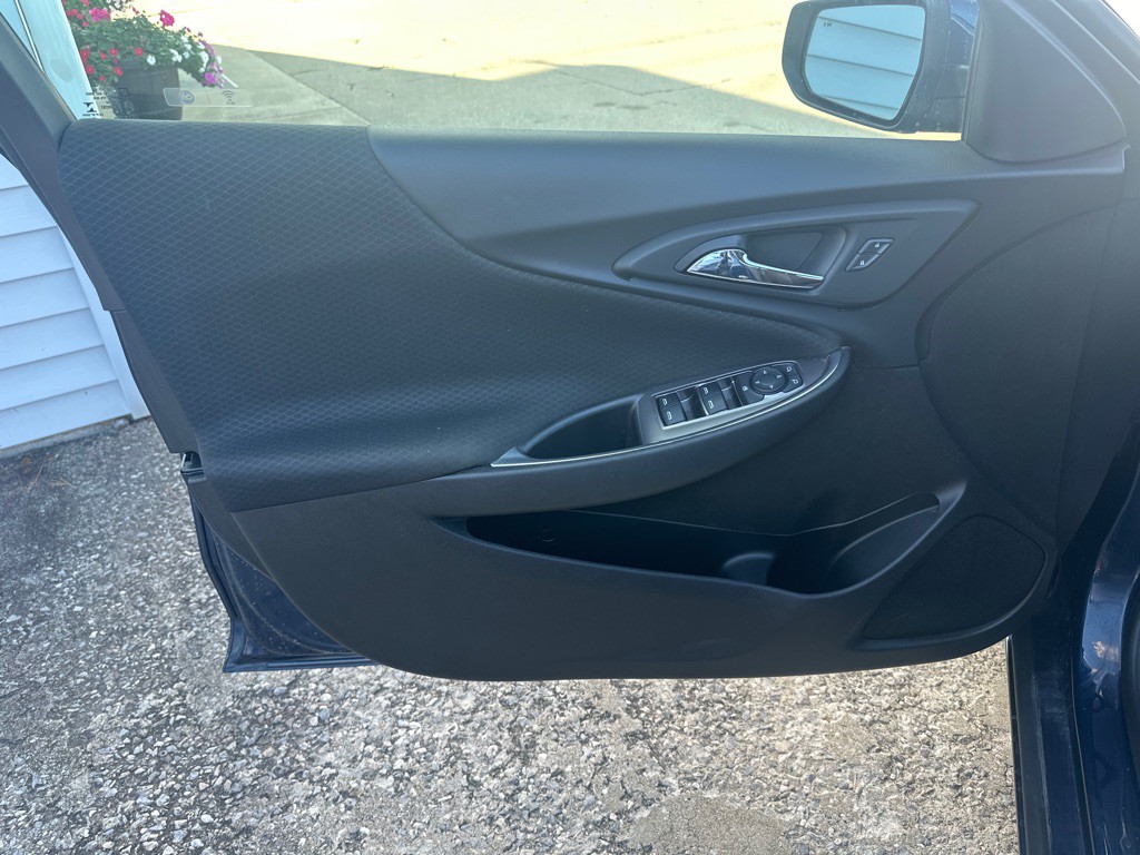 2021 Chevrolet Malibu Image 8