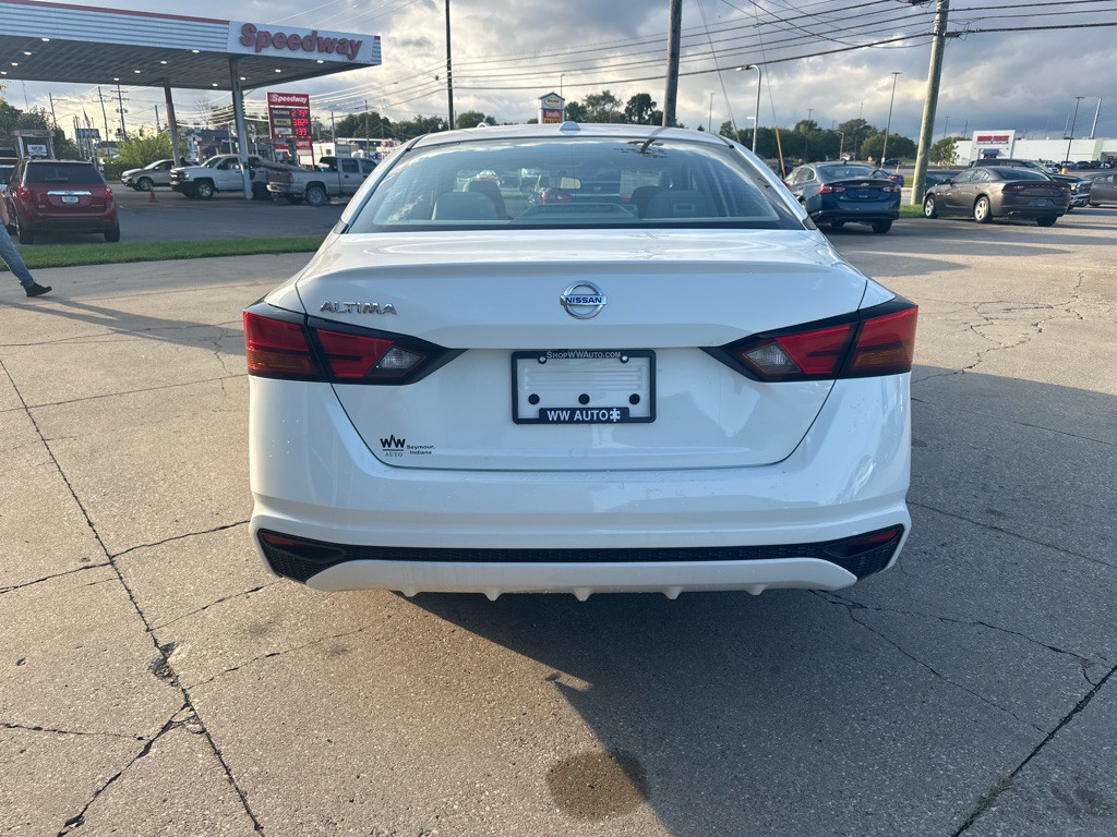 2020 Nissan Altima Image 6
